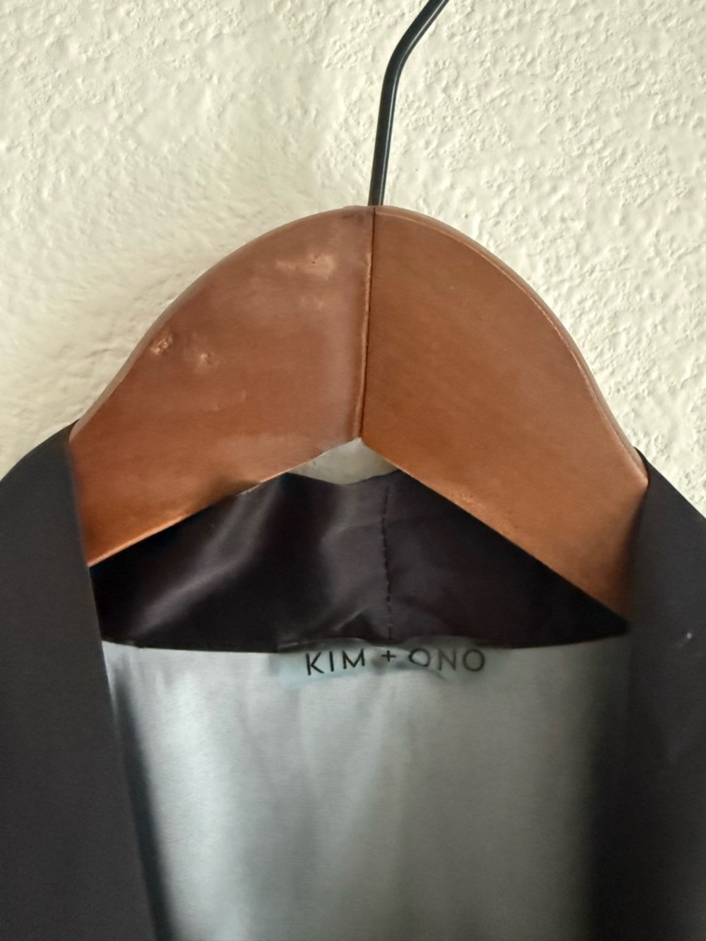 KIM + ONO PEONY & BUTTERFLY LONG KIMONO ROBE OS - Picture 7 of 9